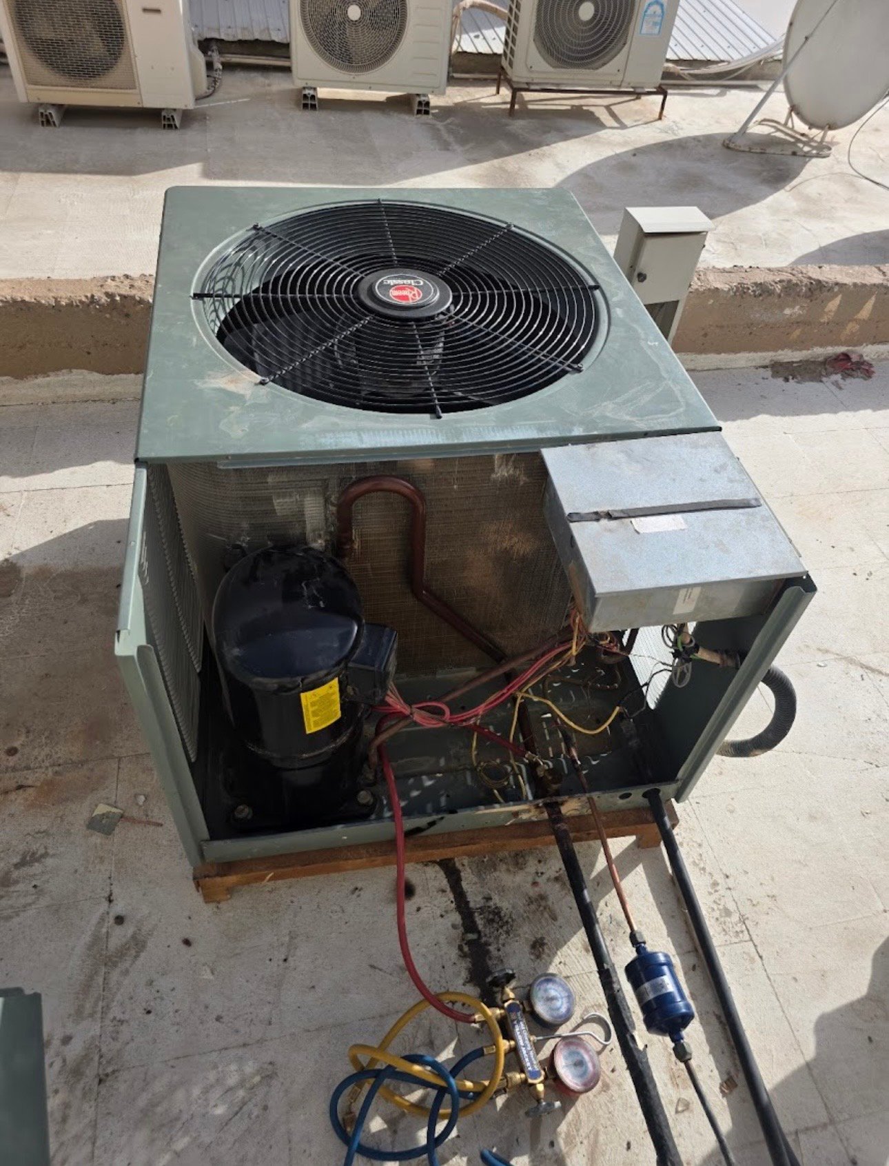 AC repair at customer home