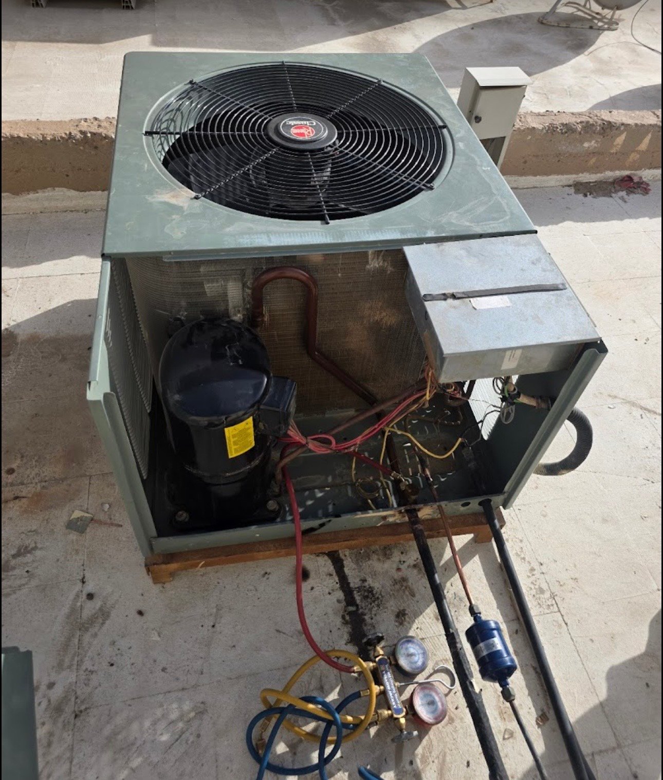 AC repair at customer home